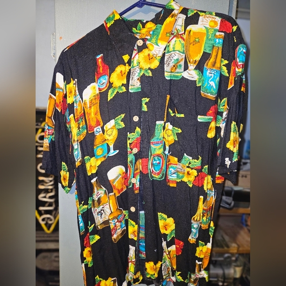 Men's Hawaiian Style button down Tiki Drinks theme - Picture 1 of 5